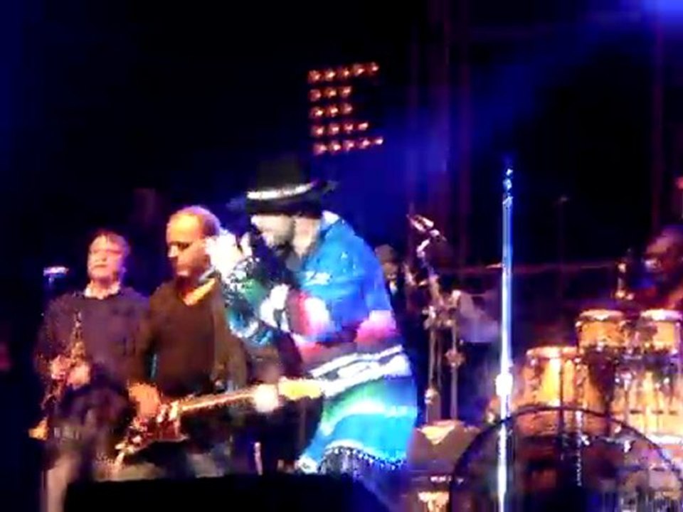 Jamiroquai - Cosmic girl @ Voix du Gaou 29/07/2011