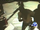 Caught On Tape: 3 Robbers Smashing Jewelry Store Cases & Taking Jewels!
