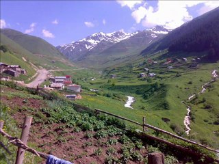 sivrikaya  köyü rize