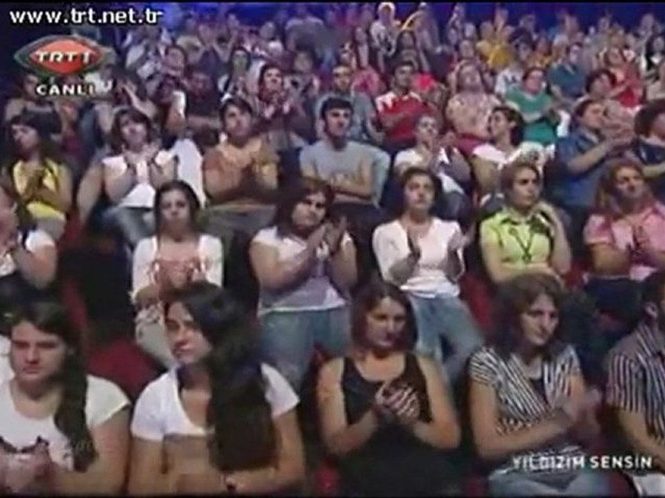 ESRA Ay buluta girmiş gülüm Yıldızım sensin-4 TRT 2011