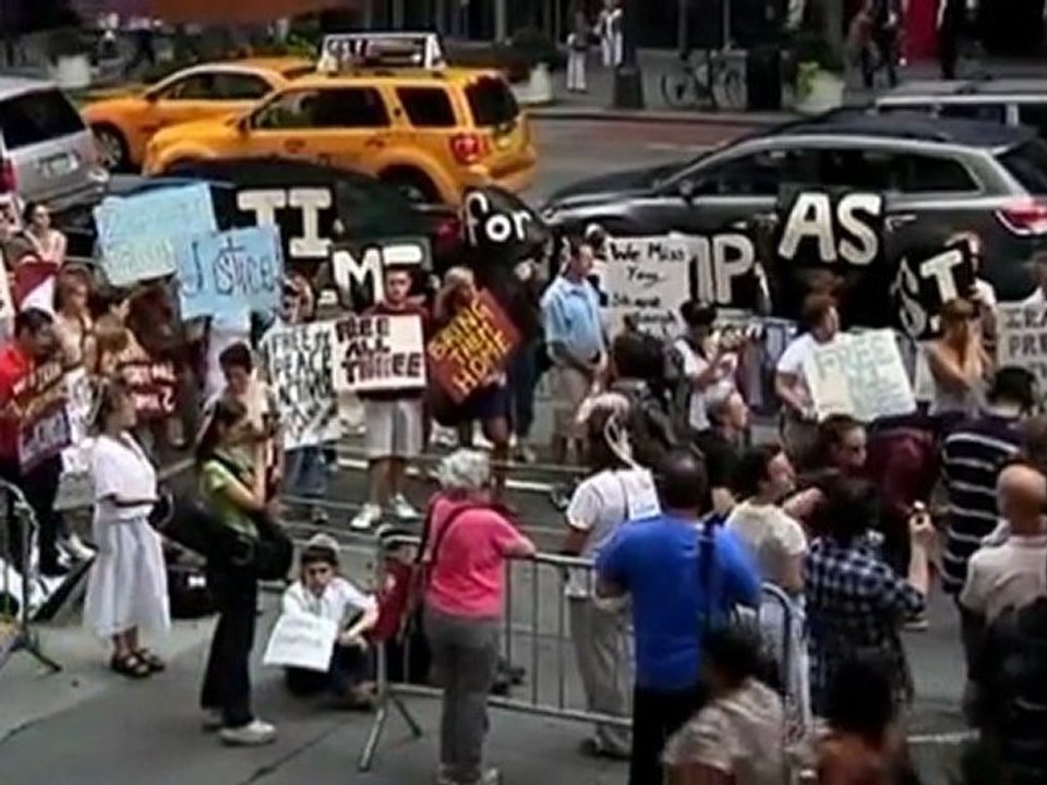 Hikers to appear in Iranian court