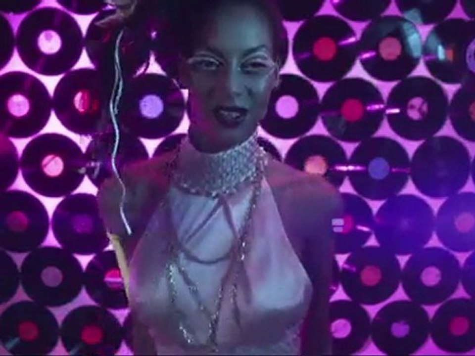 Matix feat. juliaenna "heartbeat"