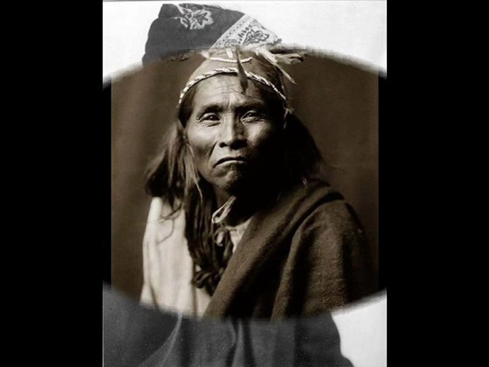 A TOUTES LES NATIONS AMERINDIENNES ( LES APACHES )