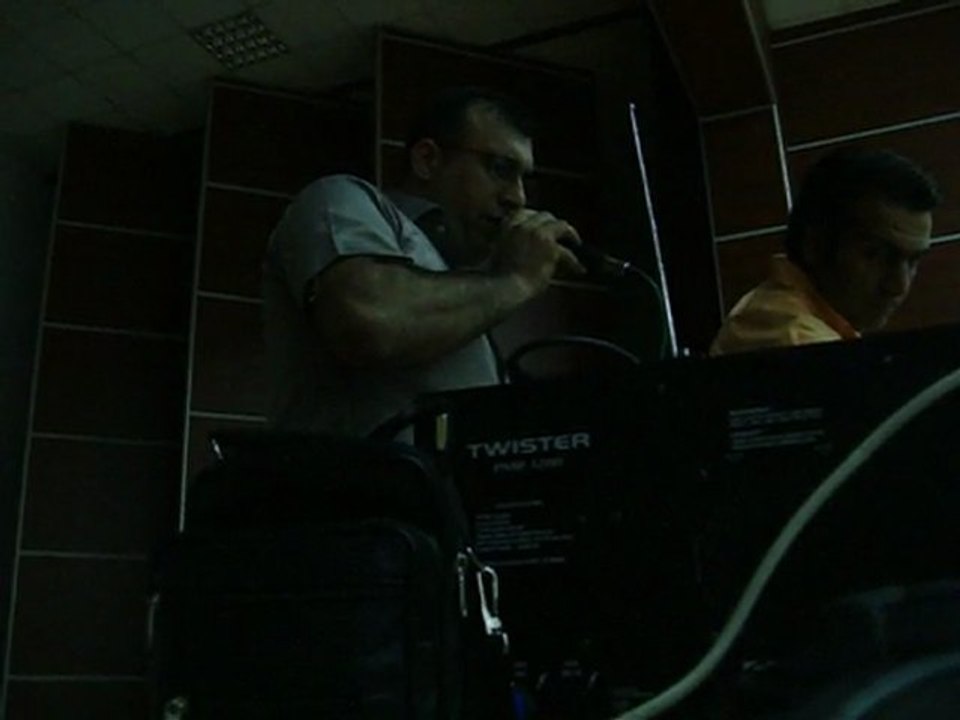 Grup sizinle irfan-serkan-müjdat -SENDEN OLDU SENDEN