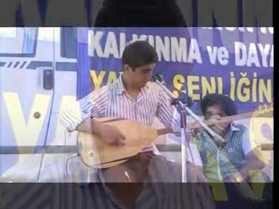 hüseyin başaran şenlikde saz