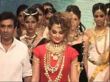 Indian International Jewellery Week Day One – Latest Bollywood News