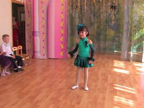 Маша Петрова поёт песню в детском саду 1236 - АНО ДОУ Солнышко - Я ВИЖУ ЦЕЛЬ