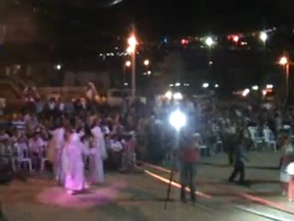 SÜcüllü Kasabası YÖrük KIzı 2011 & Erik dalı