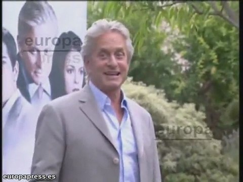 El tabaco supera a Michael Douglas
