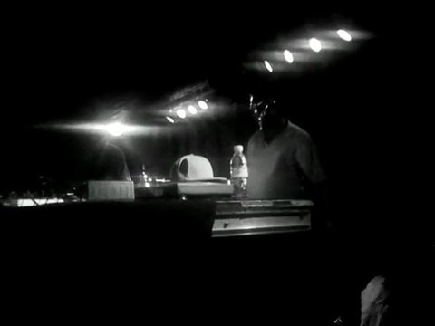 MF Doom (4 5) - Paris 12.02.2011 @ La Bellevilloise - YouTube