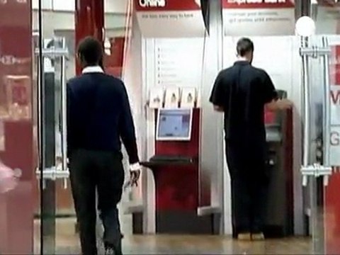 Hsbc taglia 30 mila posti