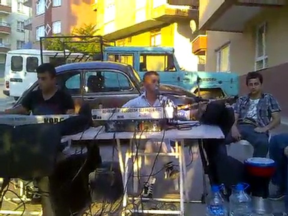 BU ADAM BENİM BABAM _ Başkentli Kardeşler