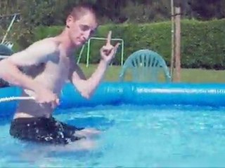 clonkage y'a rien là !!!!!!!!!!!!!!