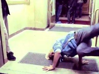 Absinthe Films Announces European Premier Tour For „twel2ve“