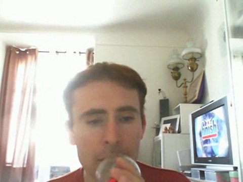 Wiwi égratigne fais moi l'amour comme à une autre