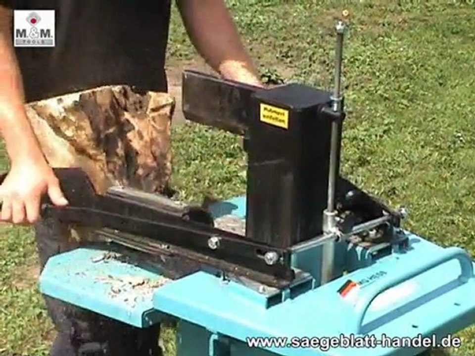 Holzspalter HSP10F-D von HMG mit 10 Tonnen Spaltdruck