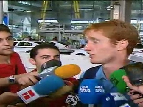 La selección sub 19, campeona de Europa, aterriza en Barajas