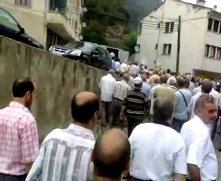 02082011-Gülenden cenaze
