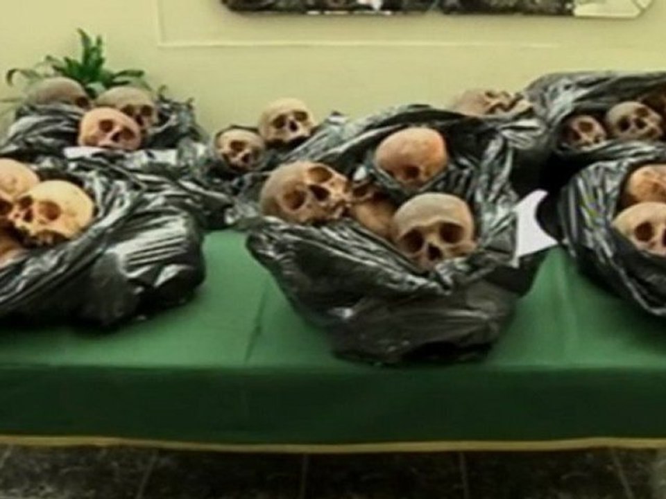 Pérou MACABRE DéCOUVERTE 180 Crânes Humains Retrouvés