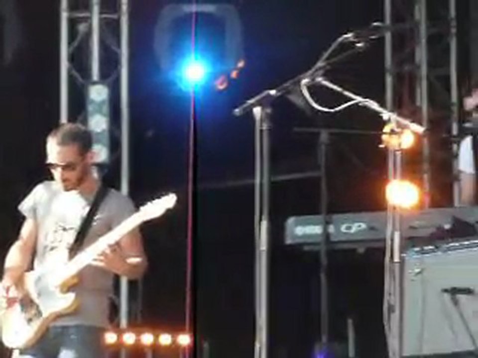 ASAF AVIDAN AND THE MOJOS  - TERRES BLANCHES - GUERANDE -  10 JUILLET 2011