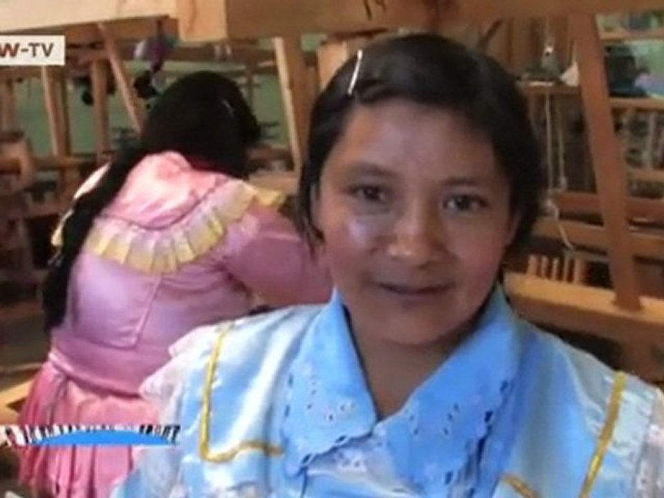 Questionnaire: Florinda Toledo, a Weaver from Peru | Global 3000