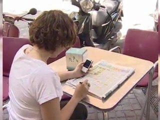 Spain: jobless falls again but still worst in Europe