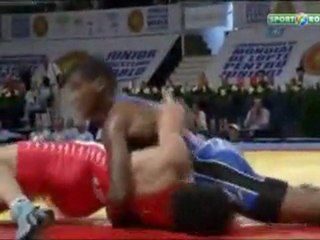 Güreş tarihinde yok böyle bir hareket (Video) - www.olay53.com