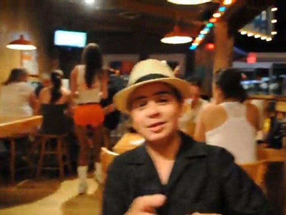 Las Vegas Hooters  Timur Abiiiiiiiiiiii