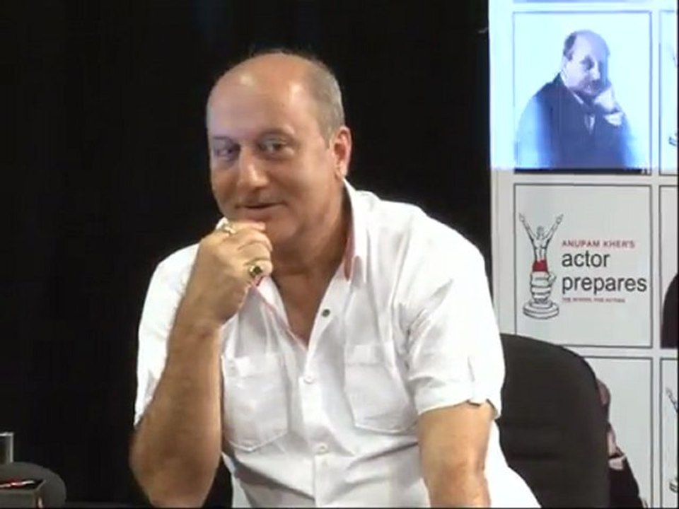 Amitabh Bachchan Taught Anupam Kher An Importan...