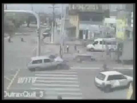 Compilation des pires crashs de 2011