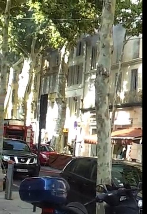 Incendie "Aux grains d'arômes" à Salon