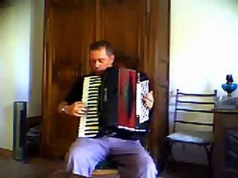Italian Polka Accordion sur un Accordéon Crucianelli Pancordion INC.