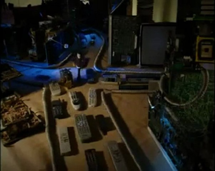 Pinhani - Zaman Beklemez