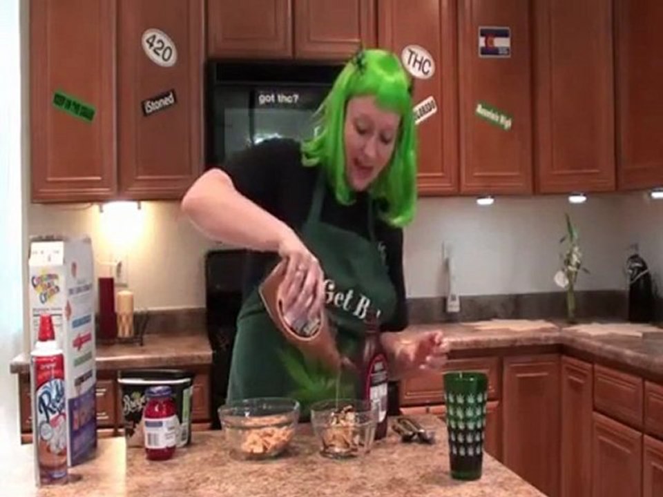 Munchie Minute Ep3 Fried... Ice cream