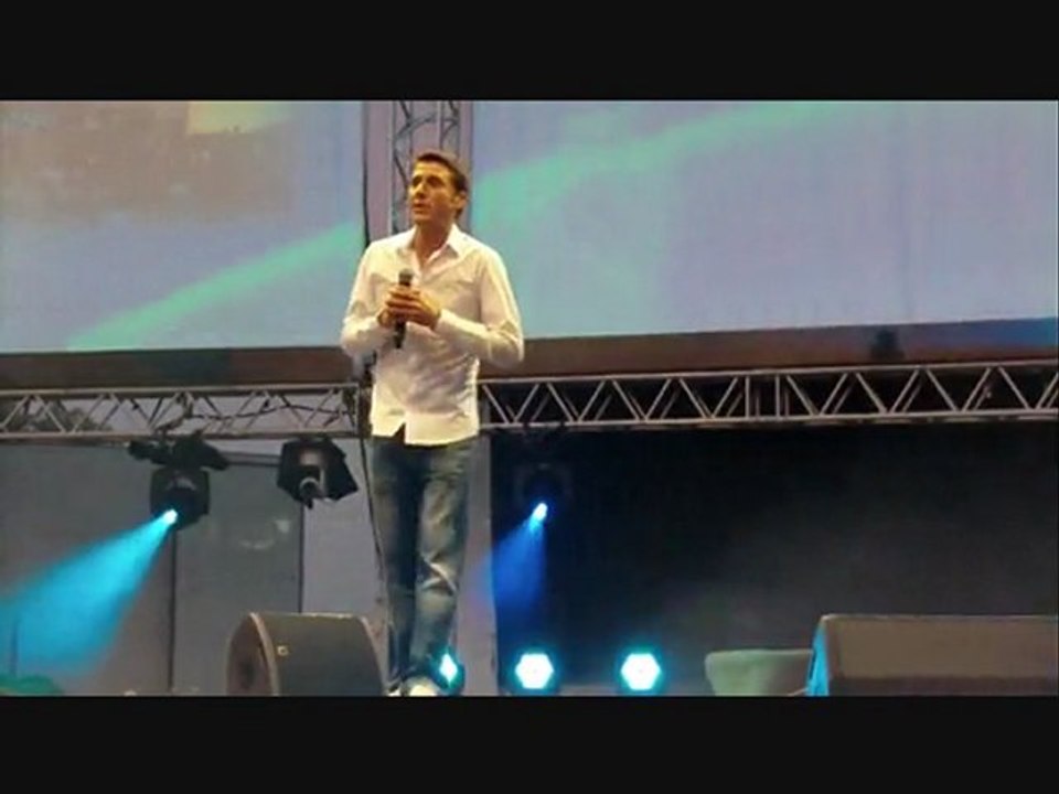 L'été de la FDJ NRJ12 28 juillet 2011 à Bordeaux avec Seroan chanteur à Vincennes