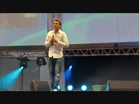 L'été de la FDJ NRJ12 28 juillet 2011 à Bordeaux avec Seroan chanteur à Vincennes