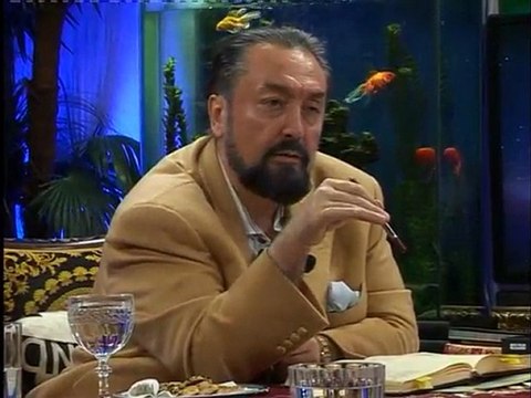 Allah Kehf Suresi'nde bir mürşide nasıl tabi olunması gerektiğini öğretiyor