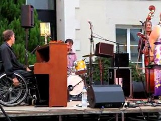 2011-08-04 Audrey et les Faces B à Cenon sur Vienne 1