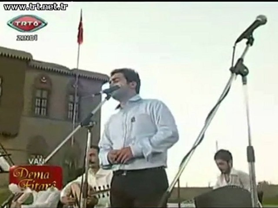 Murat Berxo Eşqa Rasul Remezanê 2011 TRT 6
