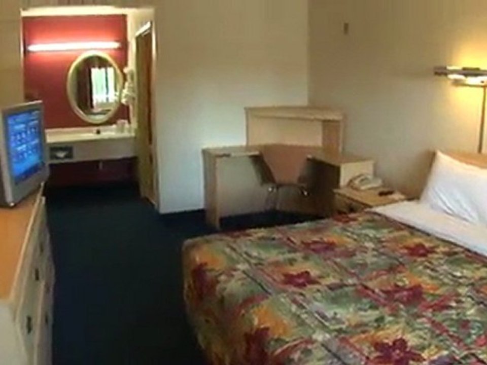 MOTEL 6 FRESNO (Barcus Ave) Video Tour