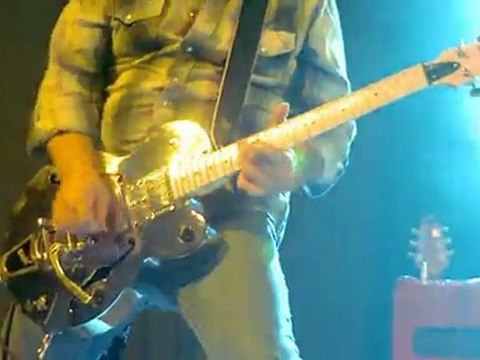 Eagles Of Death Metal - Cherry Cola (Live)