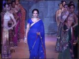 Hema Malini Expecting A Jewellery Gift From Dharmendra – Latest Bollywood News