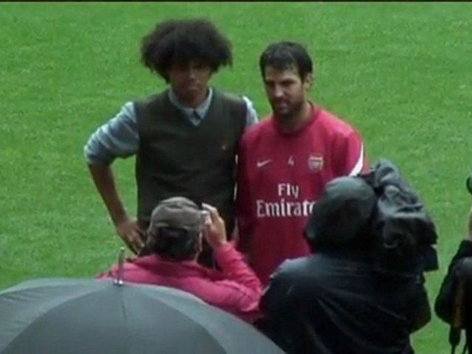 Fabregas ist beim ersten Training dabei