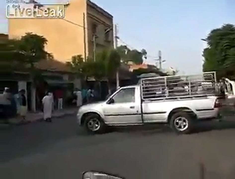 Algerien - Car nicht für Cop zu stoppen, gilt für Ride on Hood!