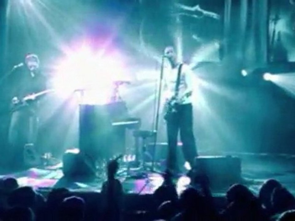 Coldplay - 07 Don't Panic - live in Sydney 2003 (DVD)