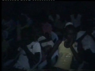 Pareso: salon à Masina Petro Congo: Election 2011