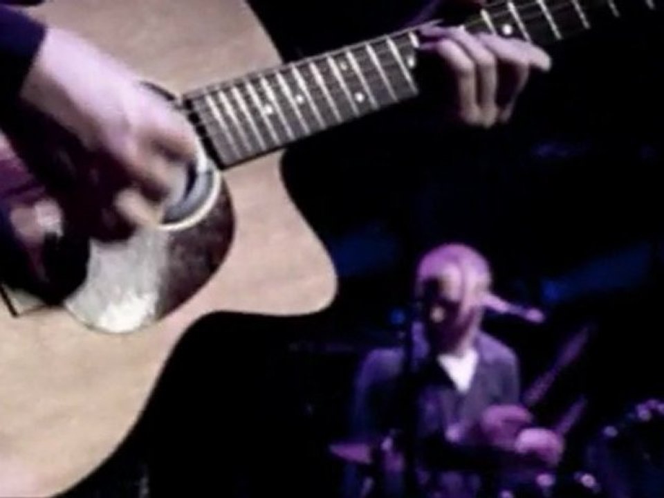 Coldplay - 13 The Scientist - live in Sydney 2003 (DVD)
