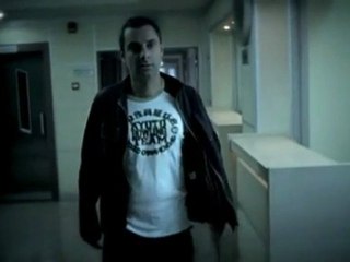 sezen aksu- arkadaş şarkısını duyunca