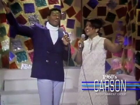 ‪Marvin Gaye & Tammi Terrell - Ain't No Mountain High Enough [Live]
