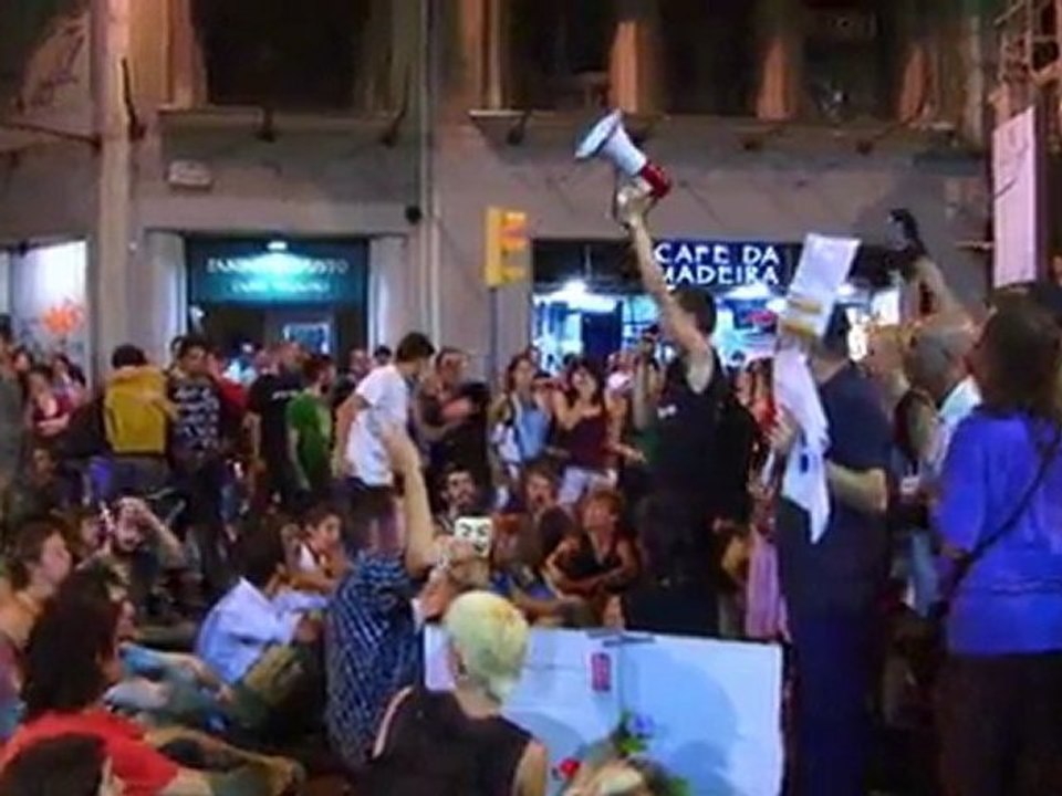 050811 concentracio indignats bcn
